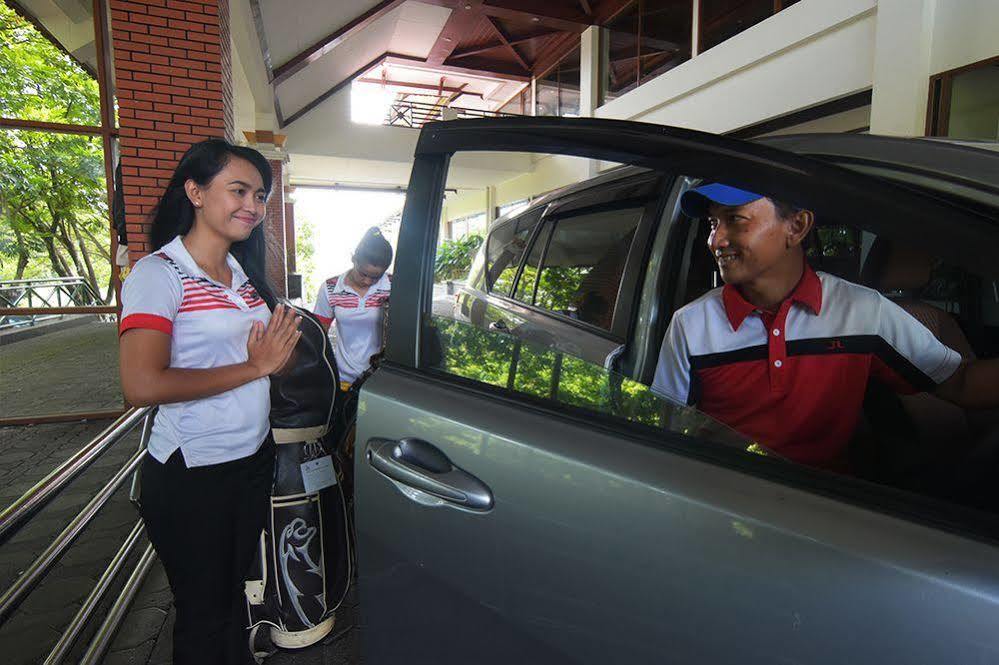 Jatinangor National Golf & Resort Exterior foto
